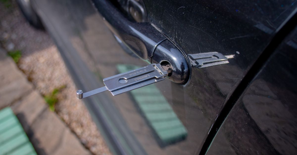 What to Do — and What to Avoid — While You Wait for Car Lockout Services — Brampton Pro Locksmith
